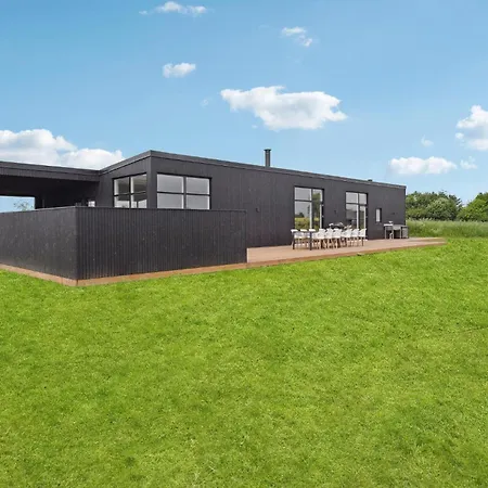 5 Bedroom Pet Friendly In Børkop