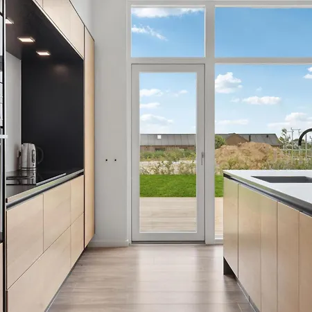 5 Bedroom Pet Friendly In Semesterbostad *