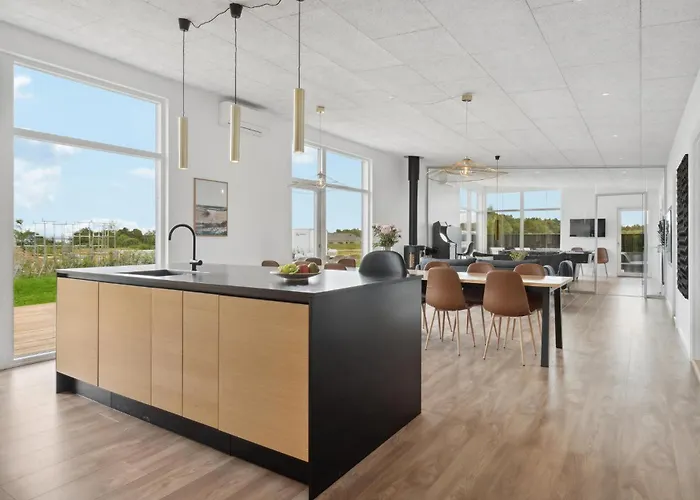 5 Bedroom Pet Friendly In Nyaraló *